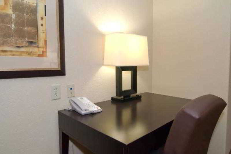 Best Western Bastrop Pines Inn Ngoại thất bức ảnh