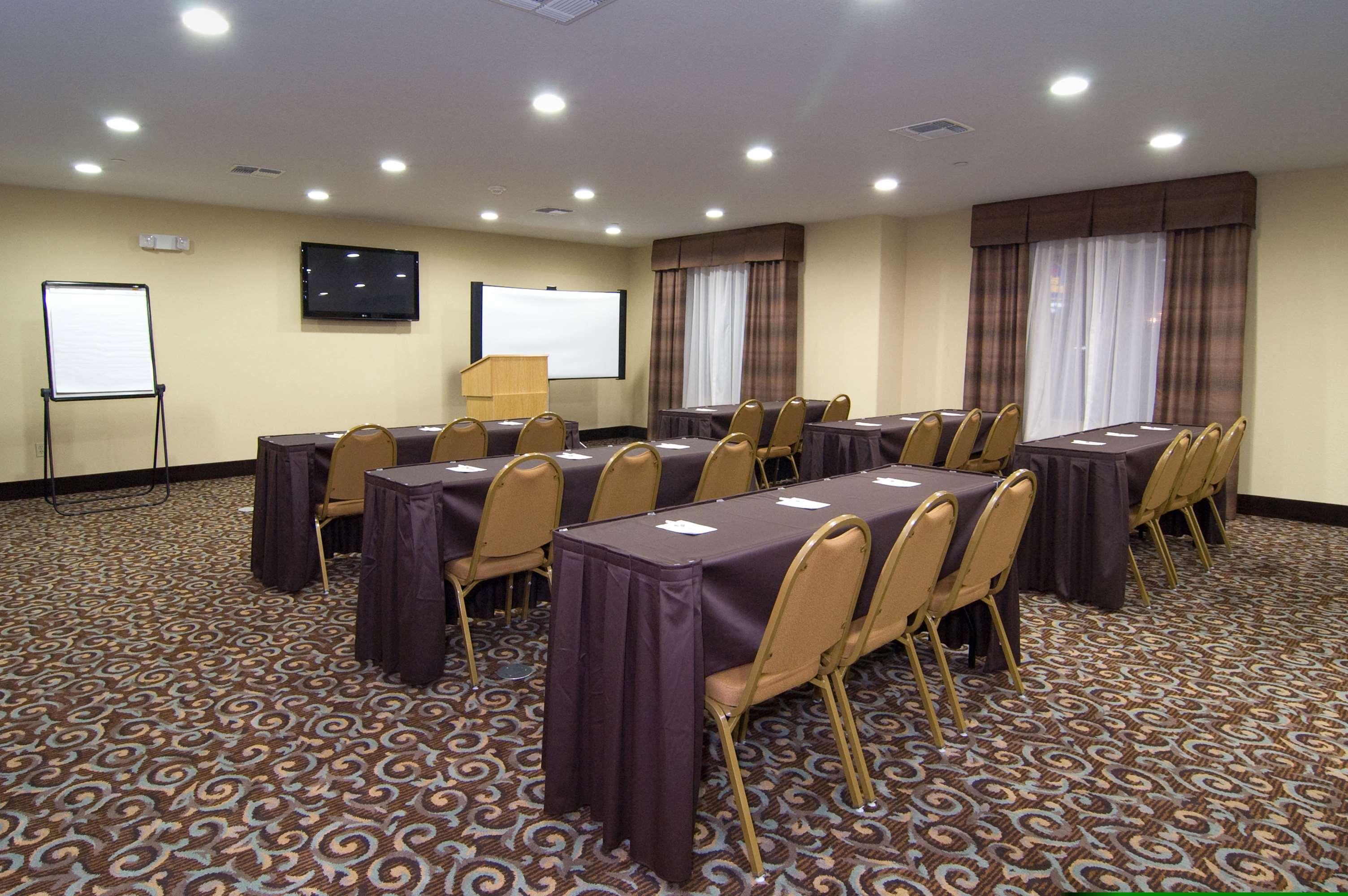 Best Western Bastrop Pines Inn Kinh doanh bức ảnh