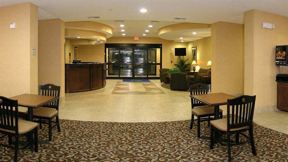 Best Western Bastrop Pines Inn Ngoại thất bức ảnh