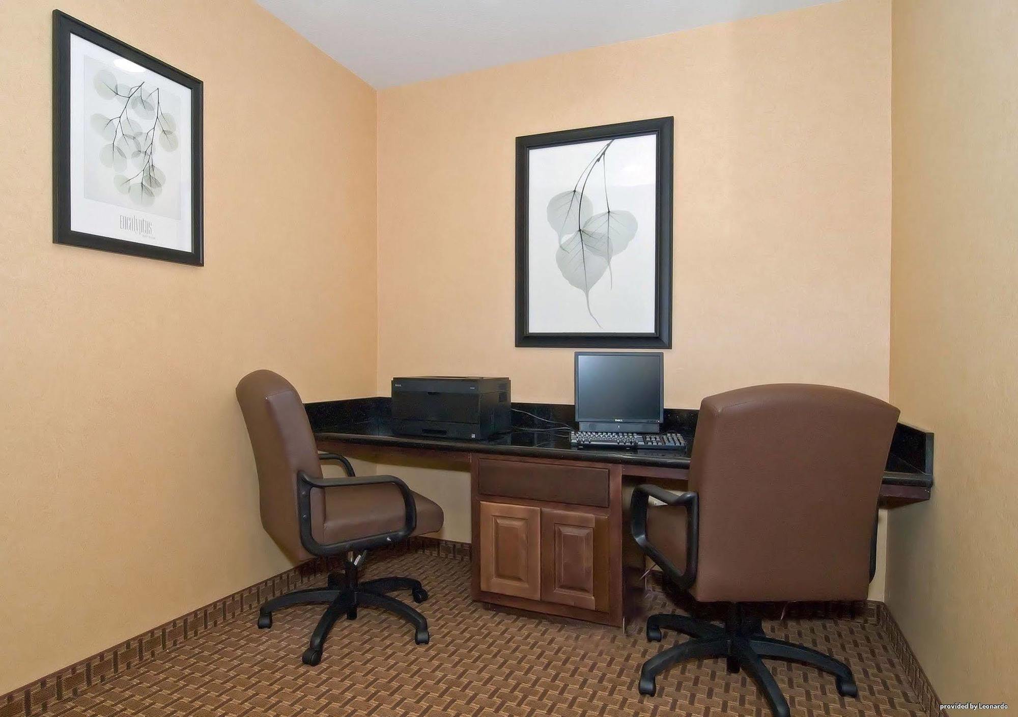Best Western Bastrop Pines Inn Ngoại thất bức ảnh