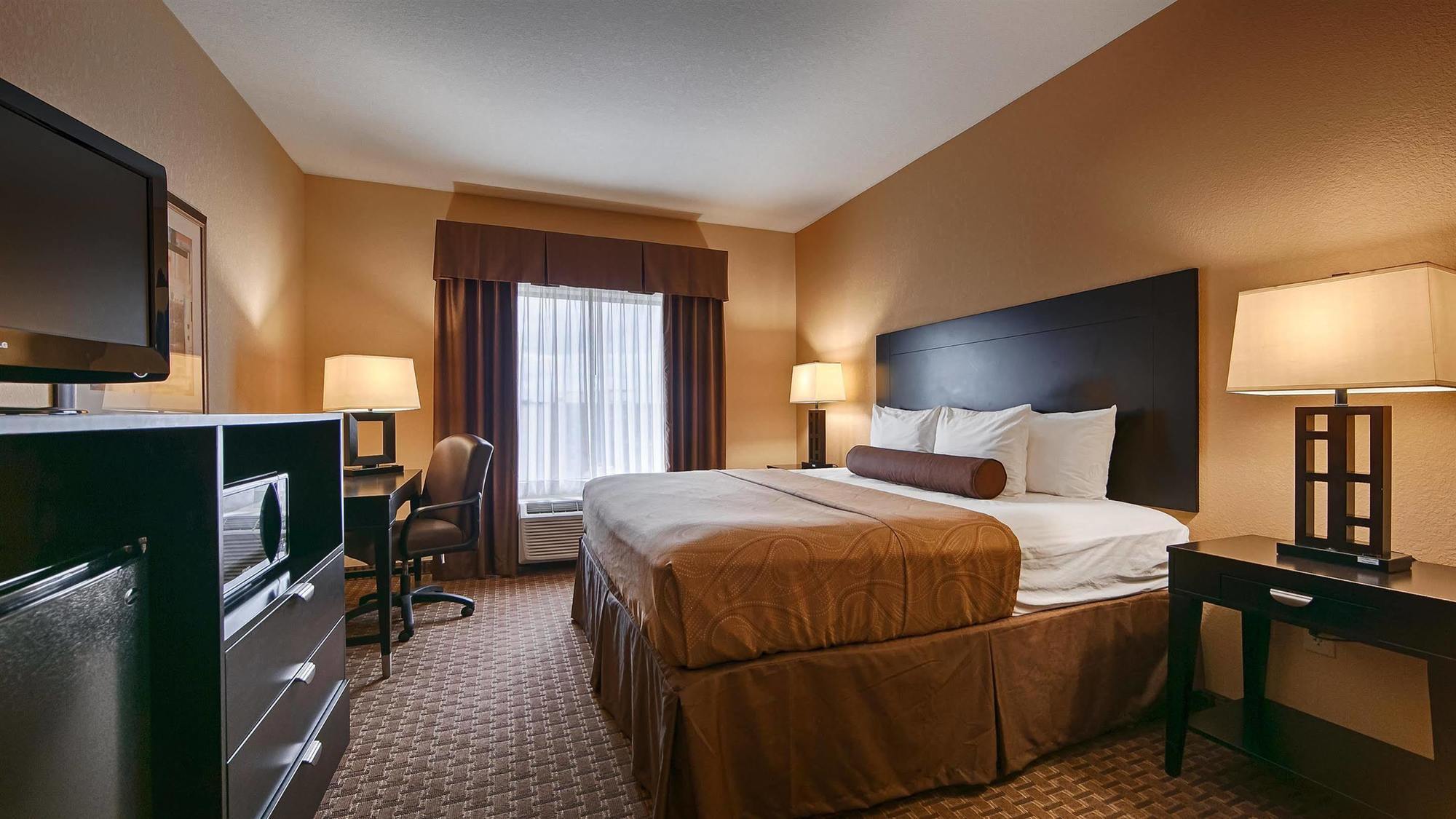 Best Western Bastrop Pines Inn Ngoại thất bức ảnh